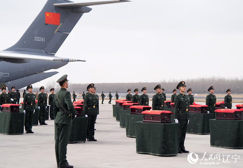 英雄回家｜風(fēng)雪英雄歸！第十批在韓中國(guó)人民志愿軍烈士遺骸返回祖國(guó)【6】